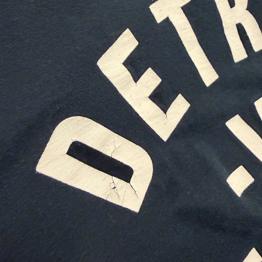 Unisex Detroit vs Everybody Brand Shirt - Picture 3 of 3